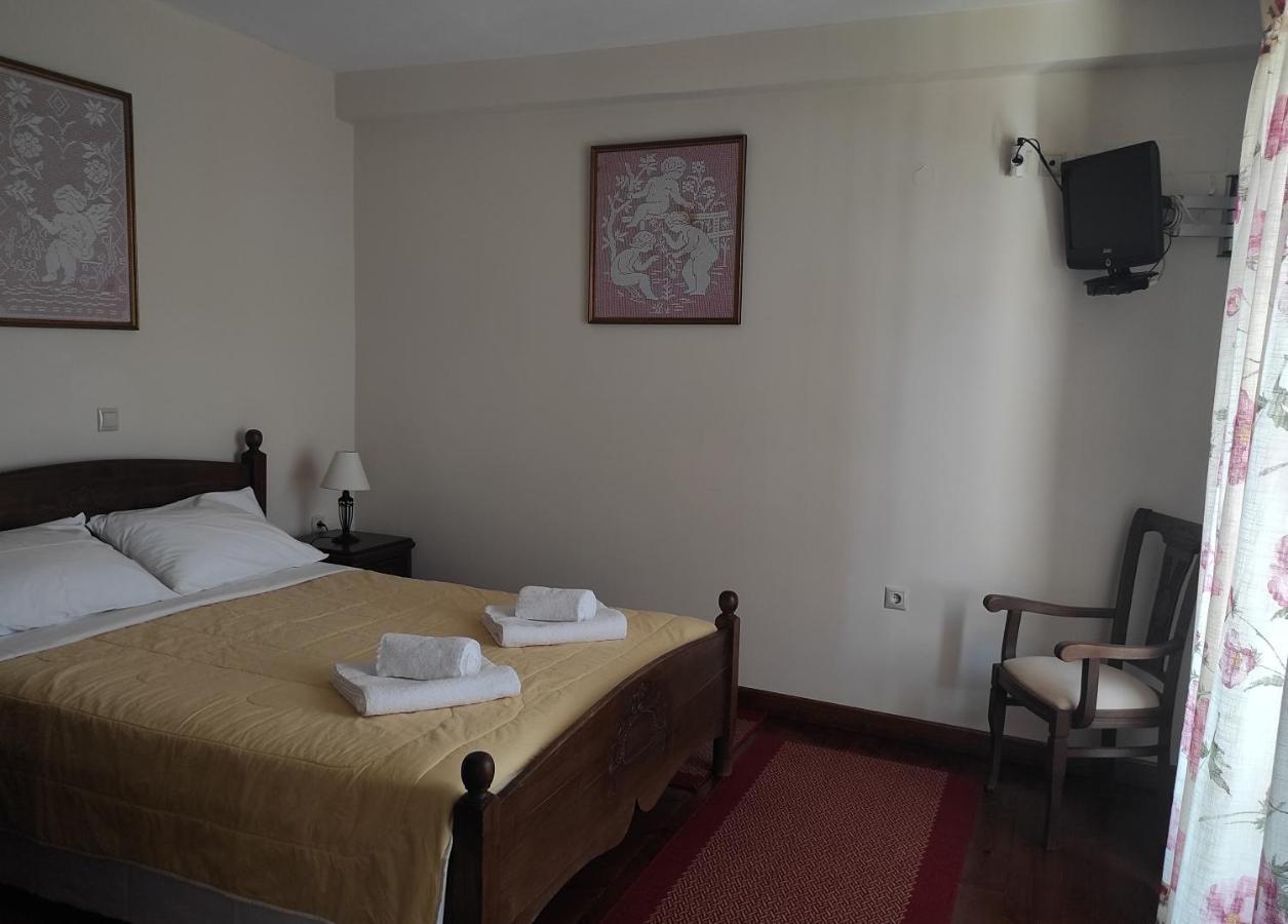 Meterizi Guesthouse Varvítsa Eksteriør bilde